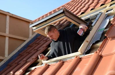 Pose de fenêtres de toit Velux à Eecke